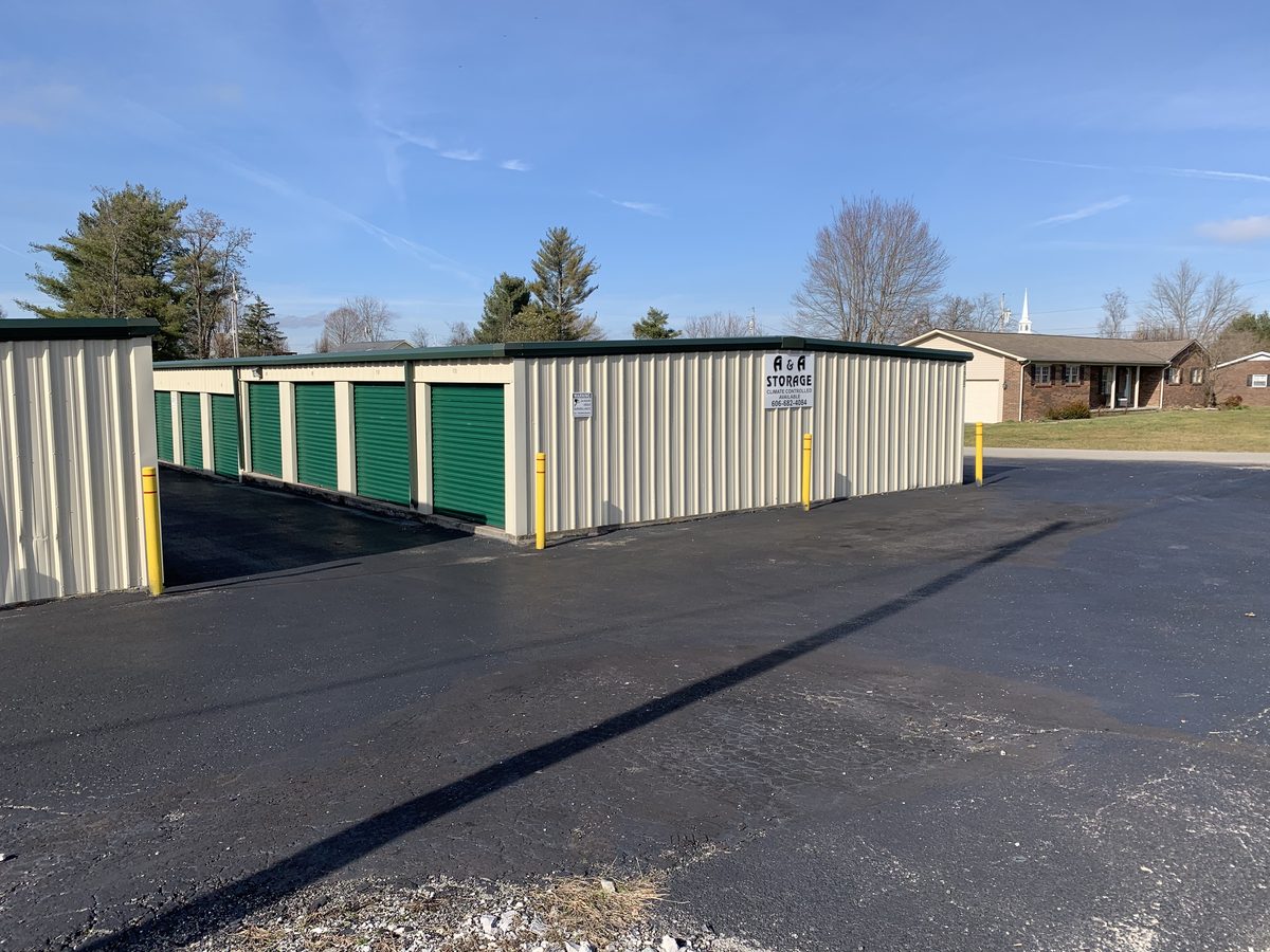 1925 Old Whitley Road - self storage